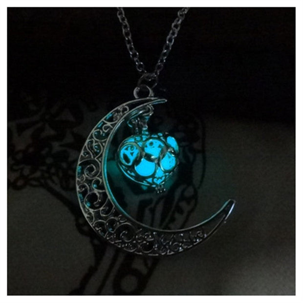 Glowing Pendant Necklaces Silver Plated Chain Necklaces null