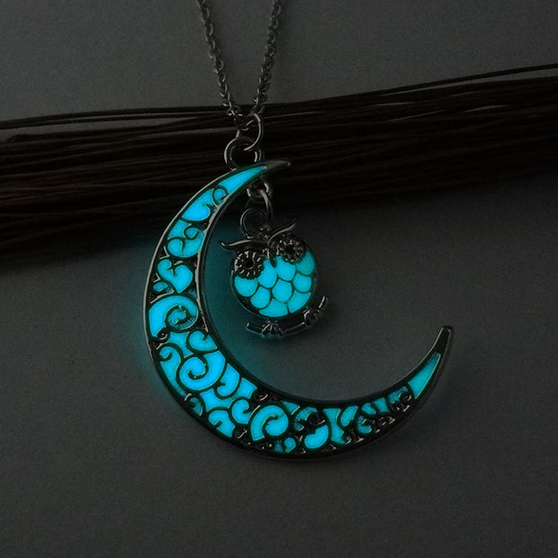 Glowing Pendant Necklaces Silver Plated Chain Necklaces null