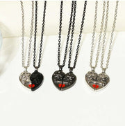 Punk Retro Skull Pendant Halloween Necklace Heart-shaped Magnetic Stitching Love Skull Couple Necklace null