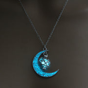 Glowing Pendant Necklaces Silver Plated Chain Necklaces null
